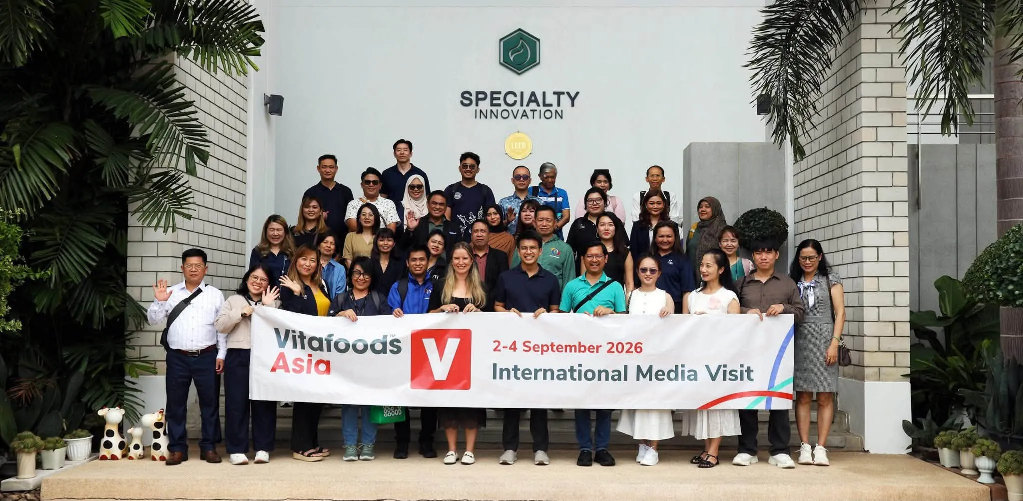 🌿 SNPS และ Specialty Innovation โชว์ศักยภาพนวัตกรรมสมุนไพรไทยสู่เวทีโลก ต้อนรับสื่อมวลชนนานาชาติจาก Vitafoods Asia 2026 เยี่ยมชมโรงงาน